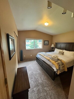 3 makuuhuonetta, Wi-Fi, vuodevaatteet