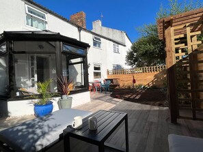 Cottage | Balcony - Salt Cottage (Redcar)