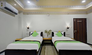 Deluxe Double Room | Desk, iron/ironing board - Treebo Jheel Mahal (Udaipur)