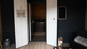 Uklassifisert bilde, 3 av 8, knapp