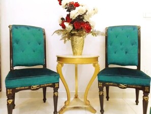 Quarto casal luxo | Wi-Fi de cortesia, roupa de cama