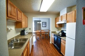 Fridge, microwave, oven, stovetop - Twin Rivers is the ideal destination for a Colorado (Fraser)