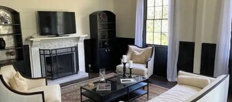 Charming Farmhouse in Carmel Valley