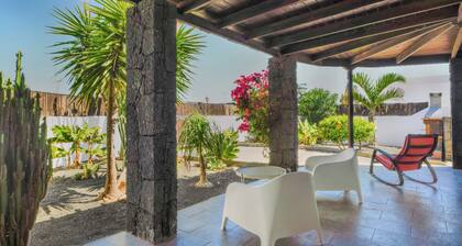 Villa Fedelian 2 (jusqu'à 12 personnes) jardin piscine chauffée proche centre