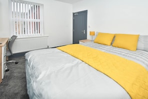 1 bedroom - Townhouse @ Eastwood Place Stoke (Stoke-on-Trent)