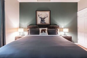 4 bedrooms, iron/ironing board, travel cot, free WiFi