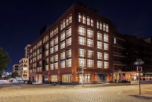 Fachada del alojamiento - Noche