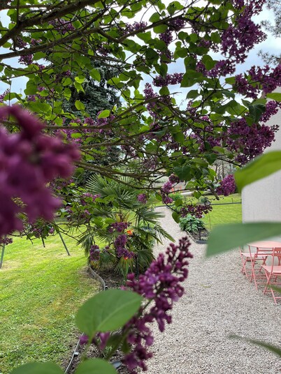 Peaceful accommodation in a private garden for 2-4 people, with private enclosed parking.