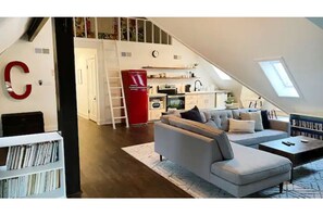 Smart-tv, Netflix, Hulu och dvd-spelare