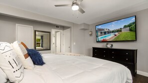 4 slaapkamers, een strijkplank/strijkijzer, reisbedje, gratis wifi