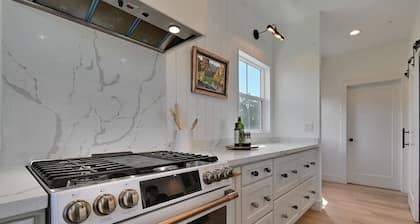 The Modern Farmhouse on an Acre