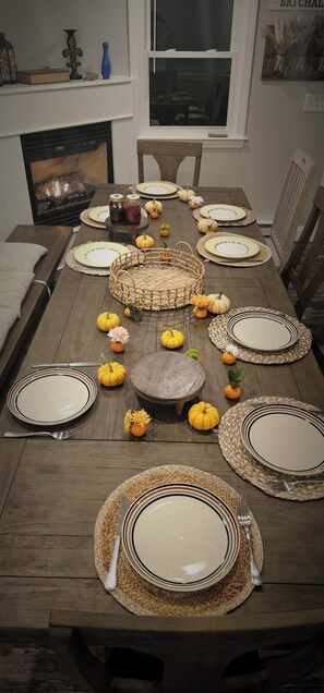 Dining - Conway Cozy Getaway Home (Conway)