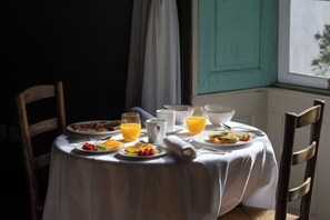 Dining - La Casa de los Naranjos (Haria)