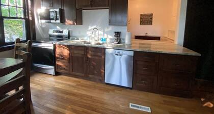Luxury Point Breeze with Off-street Parking