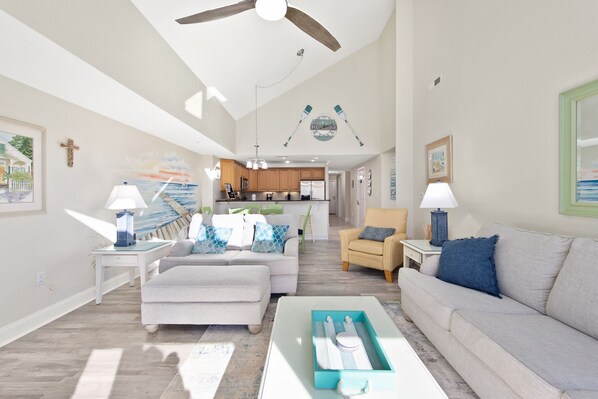 Smart TV, fireplace, books - ⭐️Luxury Penthouse Rooftop Pool by Convention Center⭐️ (Ocean City)