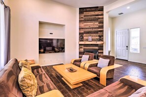 TV, fireplace