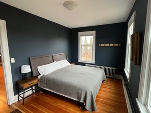 13 habitaciones, wifi y ropa de cama 