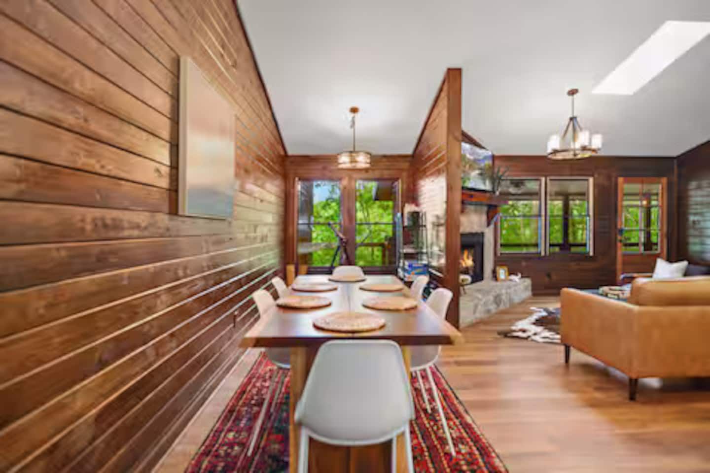 Dining room and telescope for Stargazing!