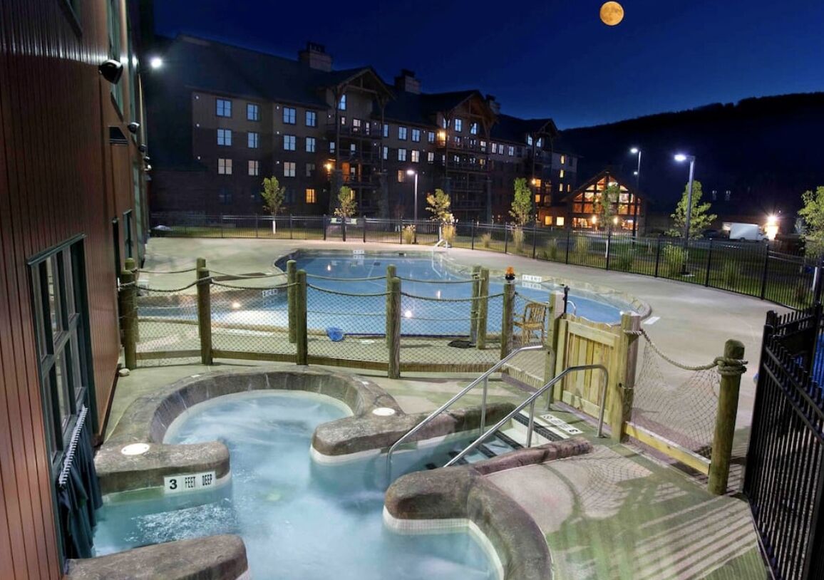 Cascades indoor/outdoor waterpark a short walk, drive or shuttle bus in season