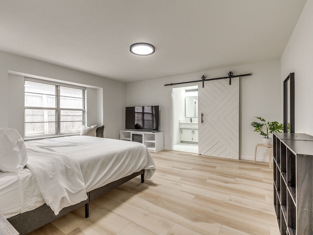 Instaworthy Cozy House near Lake Hefner, OKC Oklahoma City Vrbo