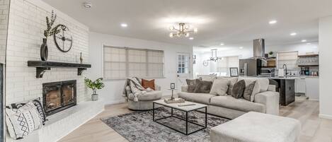 スマートテレビ、暖炉