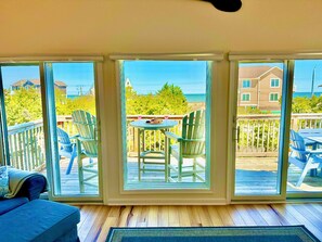 Interior - STEPS TO BEACH. PET-FRIENDLY. LINENS INCLUDED. (Milton)