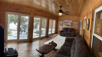 Televisor intel·ligent i llar de foc