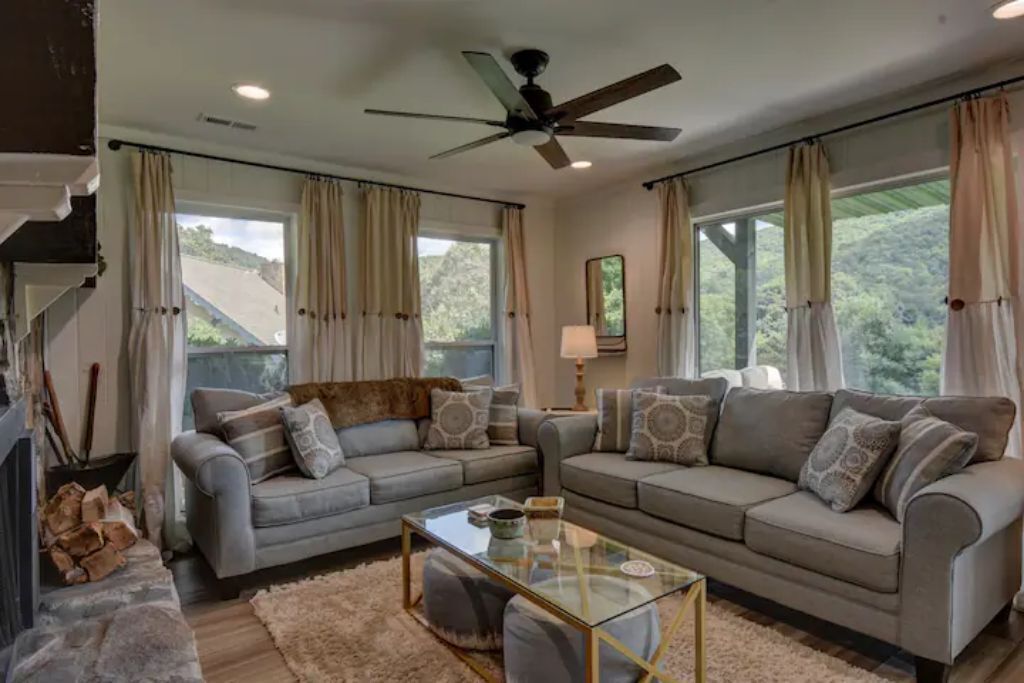 TV connectée, cheminée