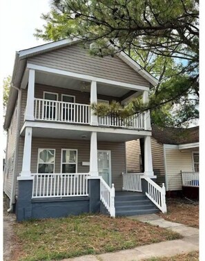 Exterior - COZY 3 bedroom Getaway GEM, Close to All Sleeps 6! (Norfolk)