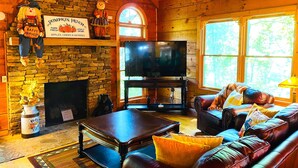 Unclassified image, 5 of 85, button - Rumrunner's Retreat-Getaways PCB Retreat (Gatlinburg)