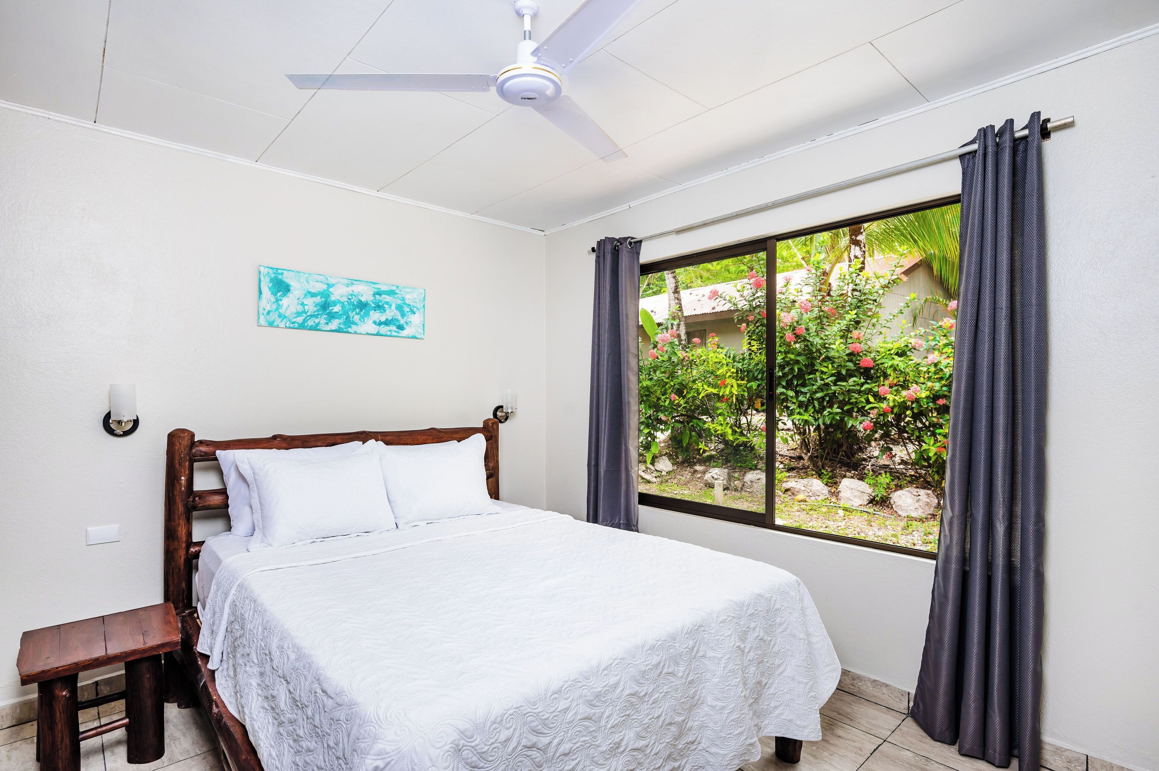 Pillowtop beds, in-room safe, blackout drapes, WiFi (free)
