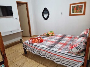 2 多间卧室、免费 WiFi