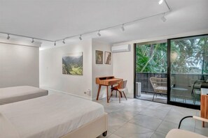Desk, iron/ironing board, free WiFi, bed sheets