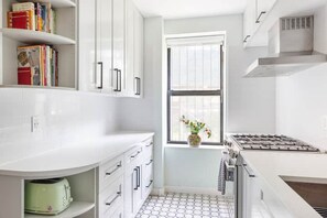 Fridge, microwave, oven, stovetop - Classy 2BR/1,5BA Boutique at Flushing! (Queens)