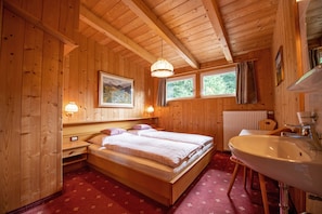 2 chambres, Wi-Fi gratuit, draps fournis
