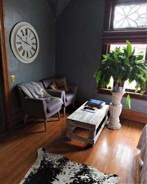 Bedroom 4 with Balcony | Premium bedding, down comforters, pillowtop beds, individually decorated