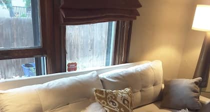 Off Broadway B&B
