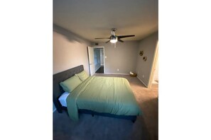 2 Schlafzimmer, Bügeleisen/Bügelbrett, kostenloses WLAN, Bettwäsche