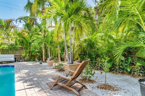 Miramar Villa by Rove Travel | Heated Pool, Beach