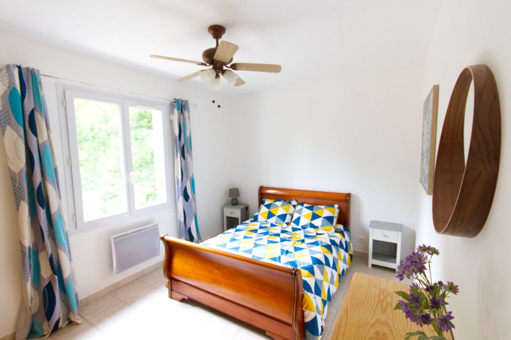 5 chambres, fer et planche à repasser, lit parapluie, Wi-Fi gratuit