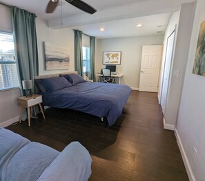5 habitaciones, tabla de planchar con plancha, cuna de viaje y wifi