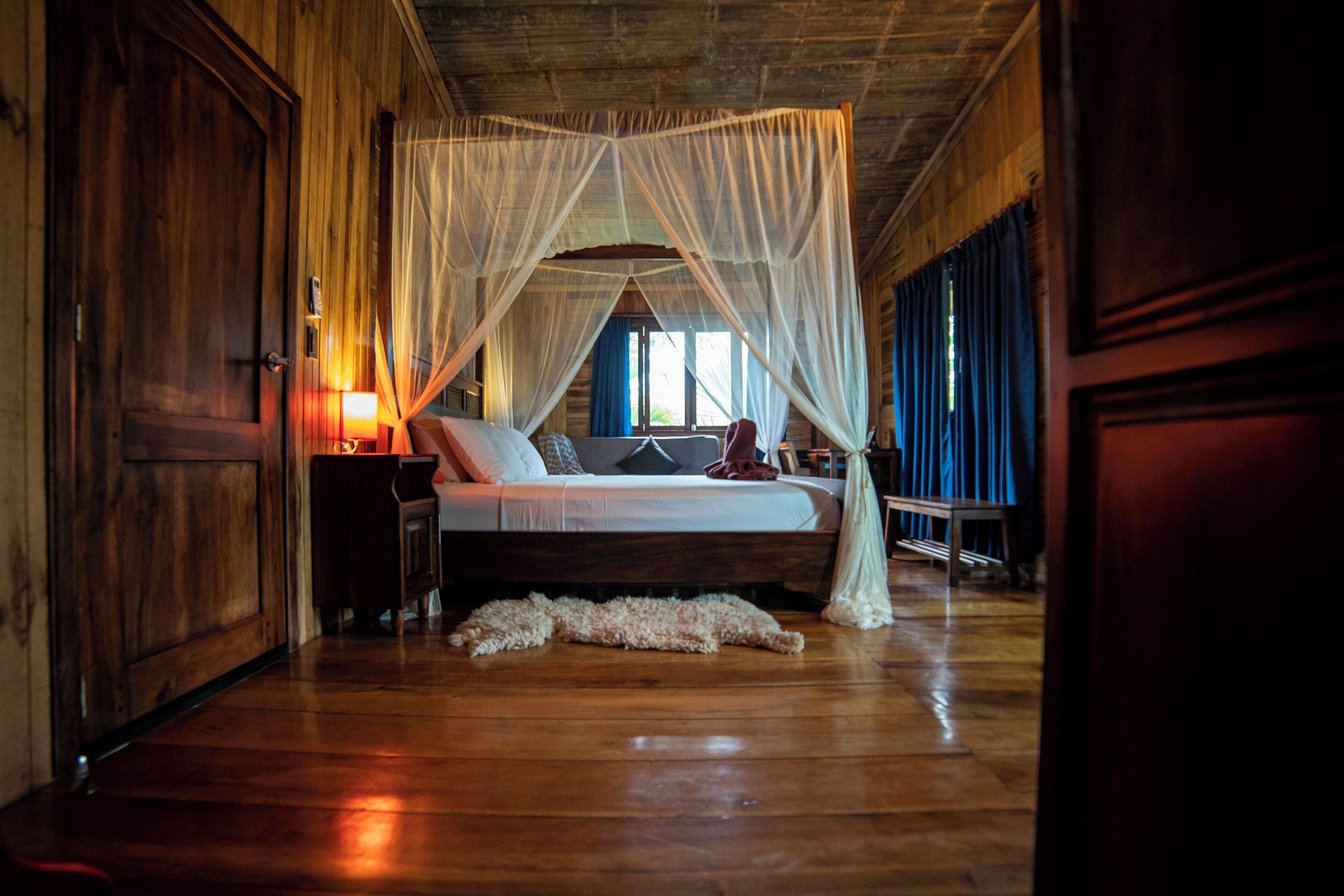 1 soverom, skrivebord, strykejern/-brett og wi-fi (inkludert)