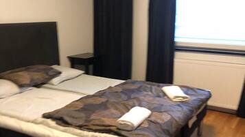 Apartment, 2 Twin Beds | 1 bedroom, free WiFi, bed sheets