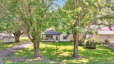 Cozy cottage on Creeper Trail -Fenced in backyard for dogs. Near Restaurants