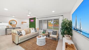 Smart TV, table tennis, books