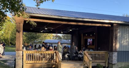 Wedding Veranda and lodging at Cataract Falls Lodge