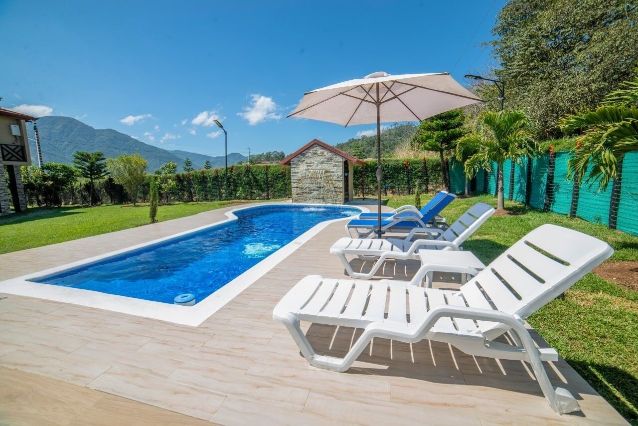 Piscine extérieure