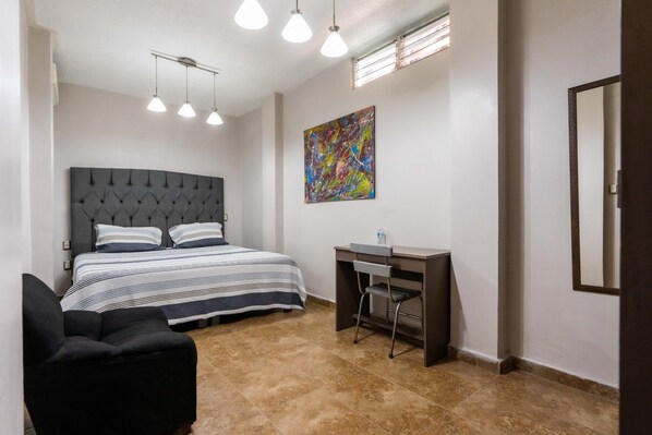 Exclusive Room | Egyptian cotton sheets, premium bedding, Select Comfort beds - Hotel Boutique 5ta avenida (Córdoba)