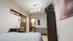 Exclusive Room | Egyptian cotton sheets, premium bedding, Select Comfort beds - Hotel Boutique 5ta avenida (Córdoba)