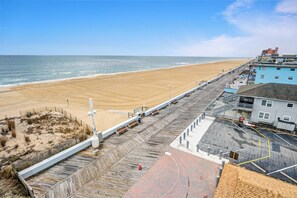 Studio Suite, 2 Queen Beds, Oceanfront (Corner Suite) | Terrace/patio